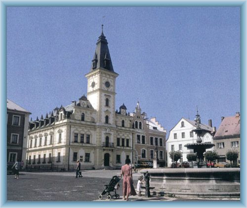 Neorenesan�n� radnice v Hodkovic�ch nad Mohelkou