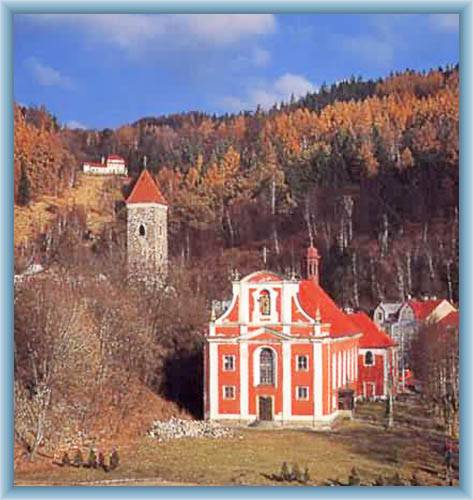 Nejdek - kostel sv.Martina a �ern� v�
