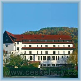 Hotel Sk�la***
