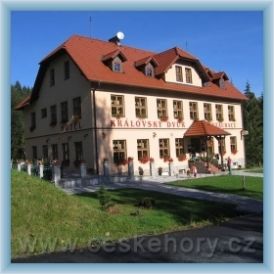 Hotel Kr�lovsk� Dv�r