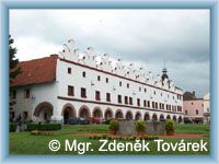 Nov� M�sto nad Metuj� - N�m�st�