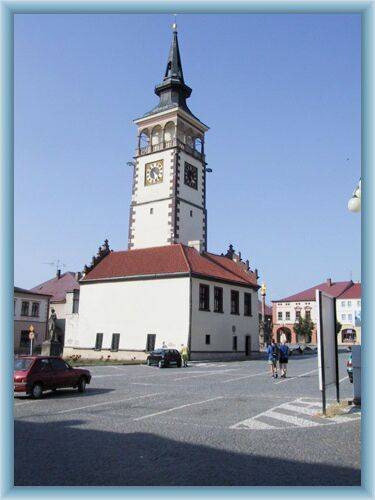 Radnice v Dobru�ce