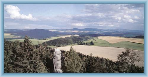 Orlick� hory z Broumovsk�ch skal
