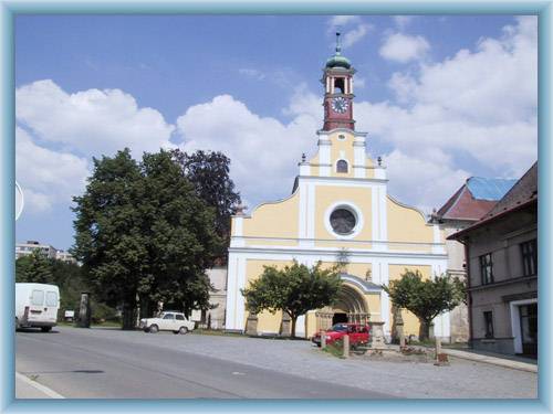 Kl�tern� kostel v Polici nad Metuj�