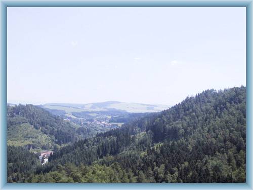 Pohled ze skaln�ho hradu St�men k Teplic�m