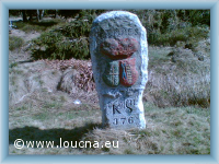 Starý hraniční kámen