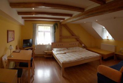 Anna v říční zátoce