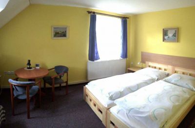 Anna v říční zátoce