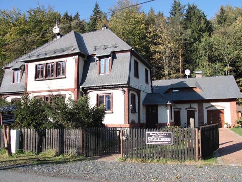 Apartmány Chřibská + Dům s verandou