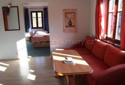 Apartmány Chřibská + Dům s verandou