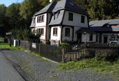 Apartmány Chřibská + Dům s verandou