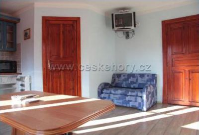 Apartmány Chřibská + Dům s verandou