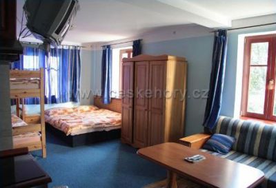 Apartmány Chřibská + Dům s verandou