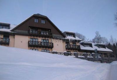 Apartmán - bytový dům Lověna