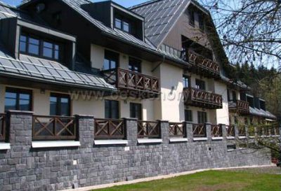 Apartmán - bytový dům Lověna