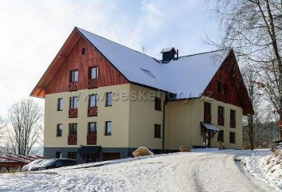 Apartmány a restaurant Řezáč ****