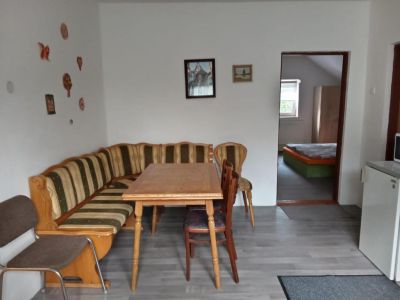 Chalupa ve Vejprtech