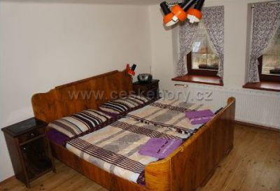 Chaloupka pod jedlí