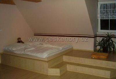 Chaloupka pod lesem