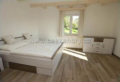 Chalupa pod hruškou