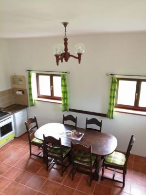 Chalupa ve Stachách