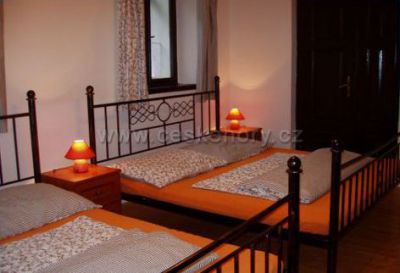 Pískovcová chalupa Vojice