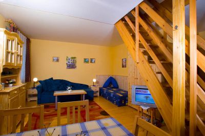 Chata Pod lipami a apartmány Helas