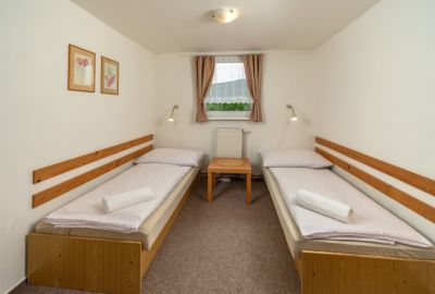 Chatová část - pokoj č.6