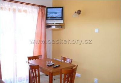 Apartmánový dům Klárka a Bowling bar Schimmer