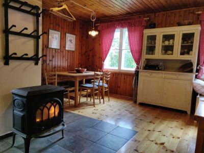 Šumburk - na chaloupce u lesa