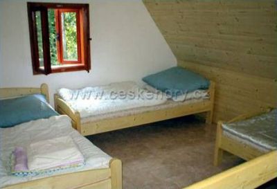 Chaty u rybníka Brodský