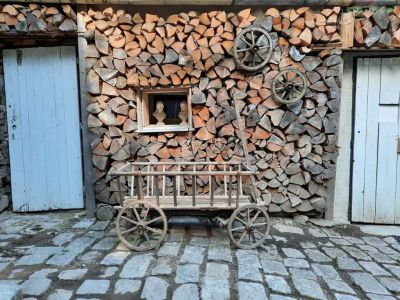 DOM - Chalupa na Lipně