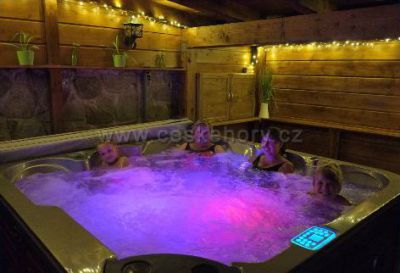 Domeček U Tří veverek Kouty