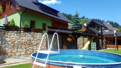 Domeček U Tří veverek Kouty