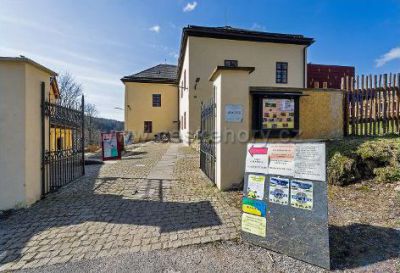 DOTEK Dům obnovy tradic, ekologie a kultury