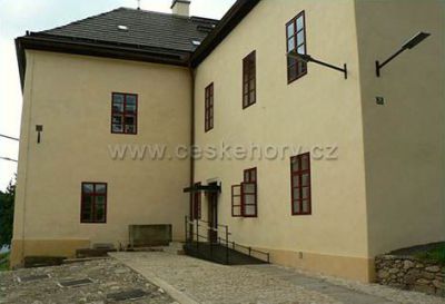 DOTEK Dům obnovy tradic, ekologie a kultury