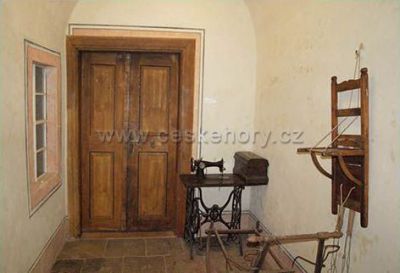 DOTEK Dům obnovy tradic, ekologie a kultury