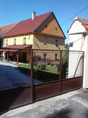 Chalupa na statku u Flajšmanů