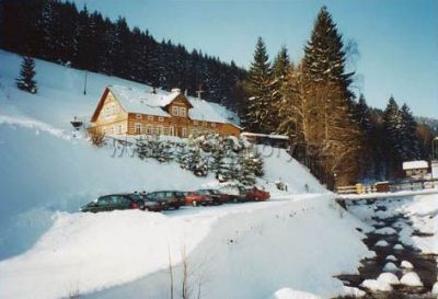 Lovecká chata a Supraphon