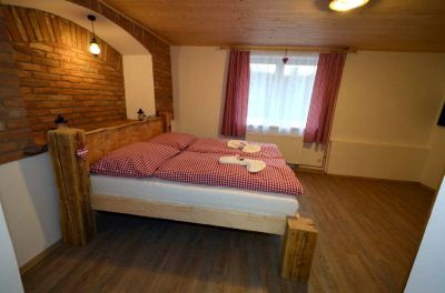 Hostinec a Penzion U Lípy