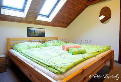 Hotel a Restaurace JEF a Krčma u Rytíře