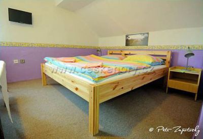 Hotel a Restaurace JEF a Krčma u Rytíře