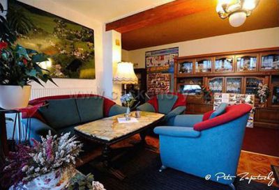 Hotel a Restaurace JEF a Krčma u Rytíře