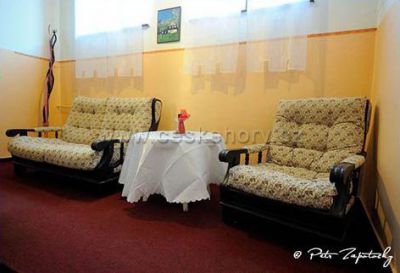 Hotel a Restaurace JEF a Krčma u Rytíře