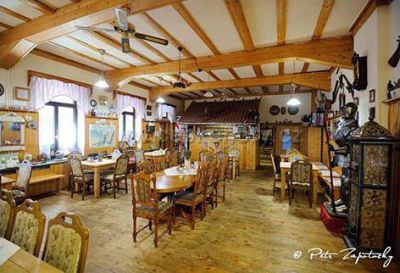 Hotel a Restaurace JEF a Krčma u Rytíře