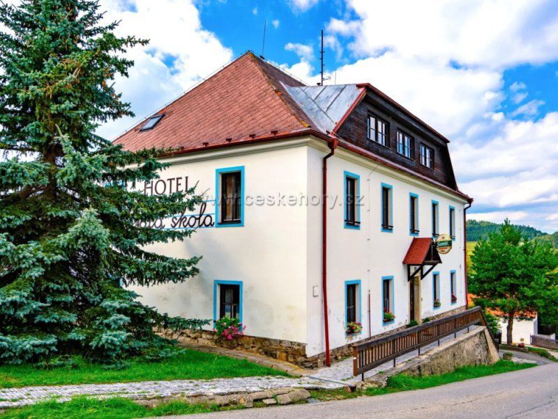 Hotel Stará škola
