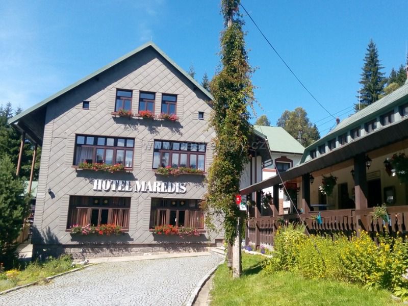 Hotel Maredis