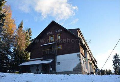 Hotel Maxov