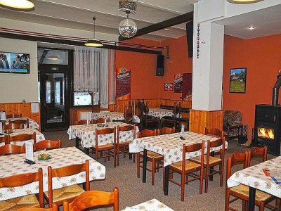 Hotel U Zvonu - ubytování+lyžařské kurzy pro školy