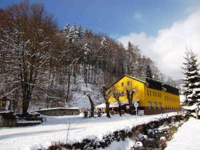 Hotel U Zvonu - ubytování+lyžařské kurzy pro školy